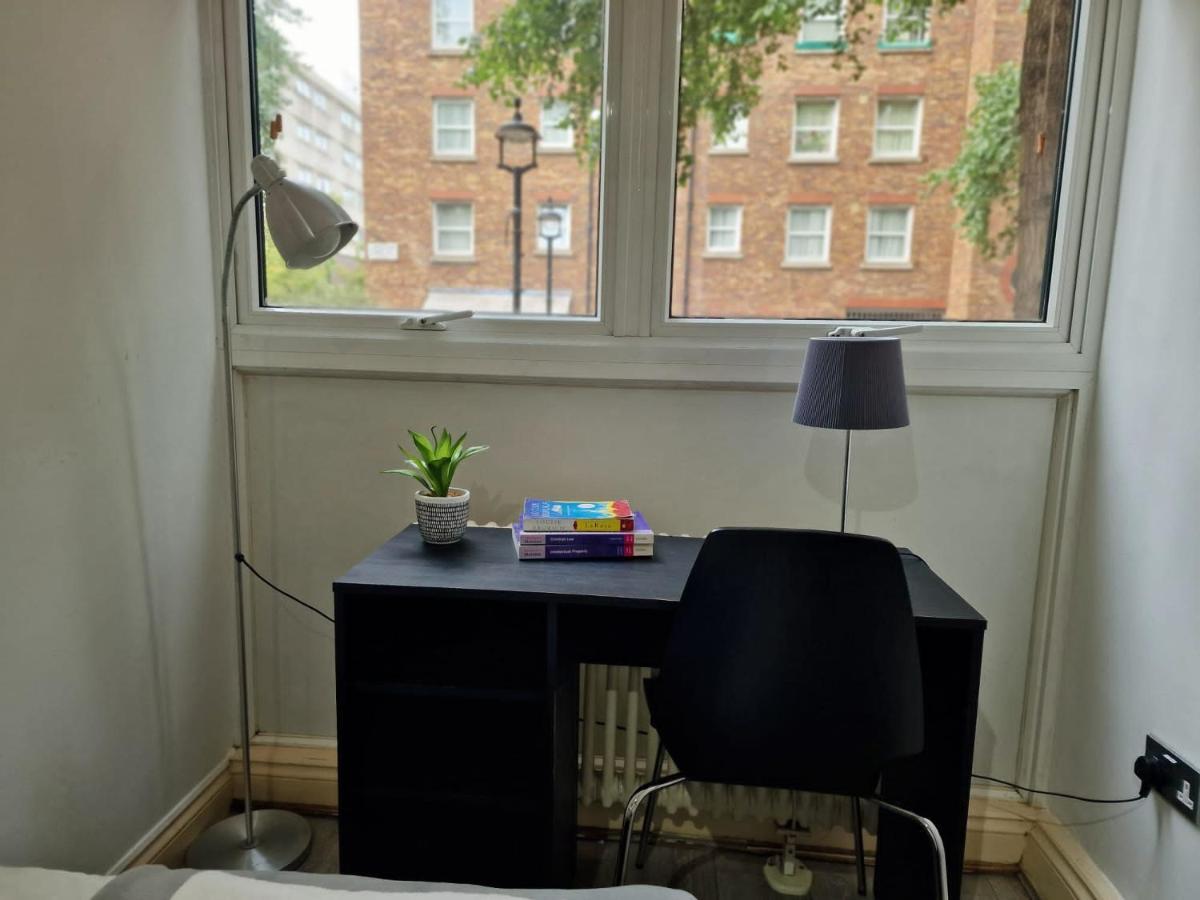 2 Bedrooms Flat In Great Location! Londres Extérieur photo