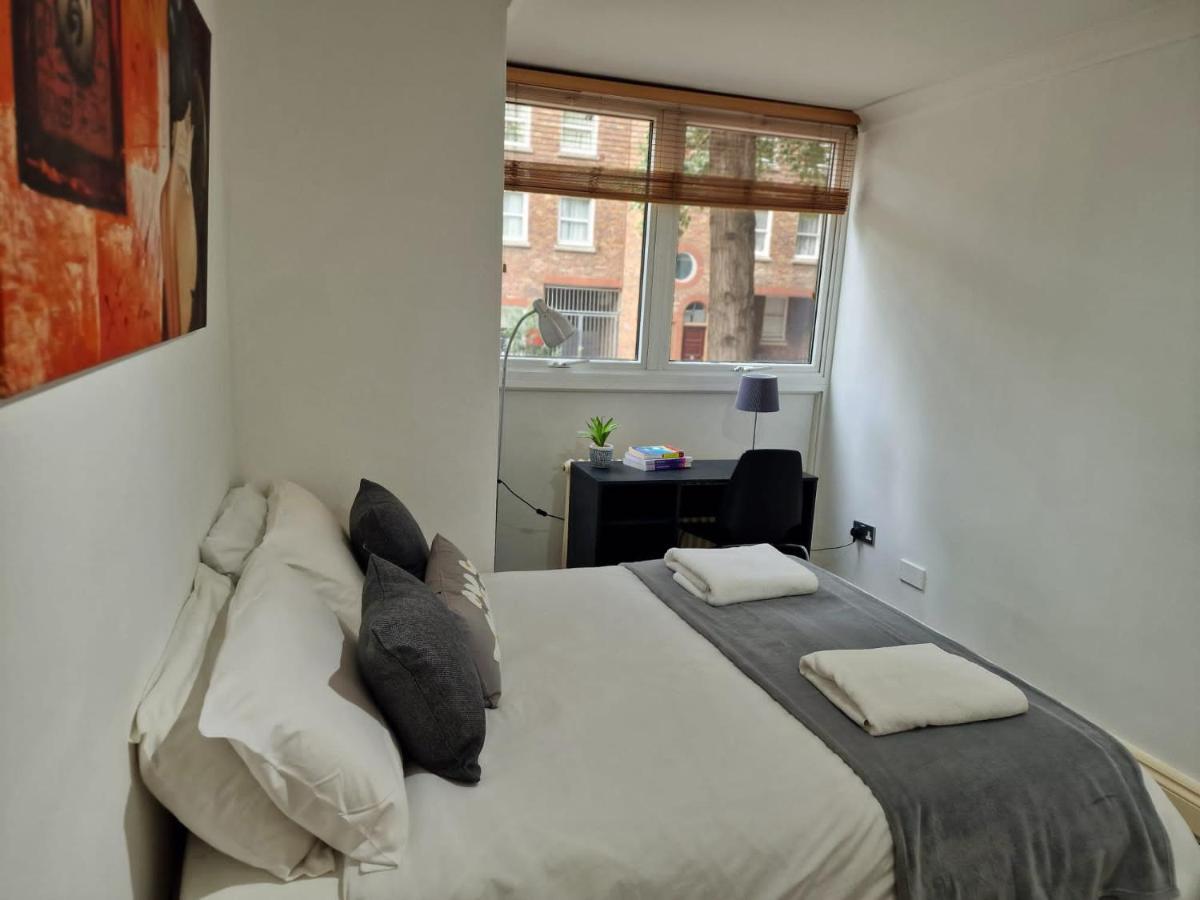 2 Bedrooms Flat In Great Location! Londres Extérieur photo